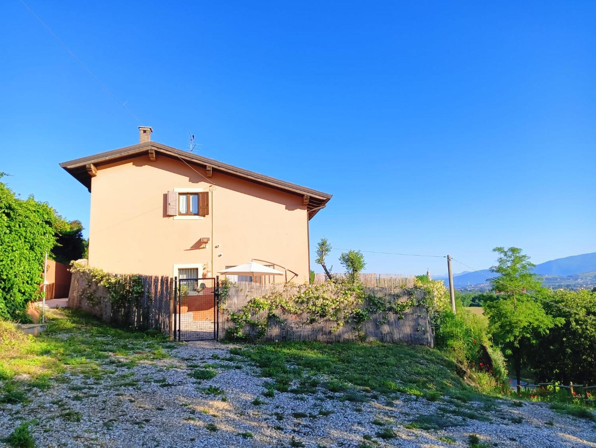 Casa Vacanze Monte Galetto Bussolengo Exteriér fotografie